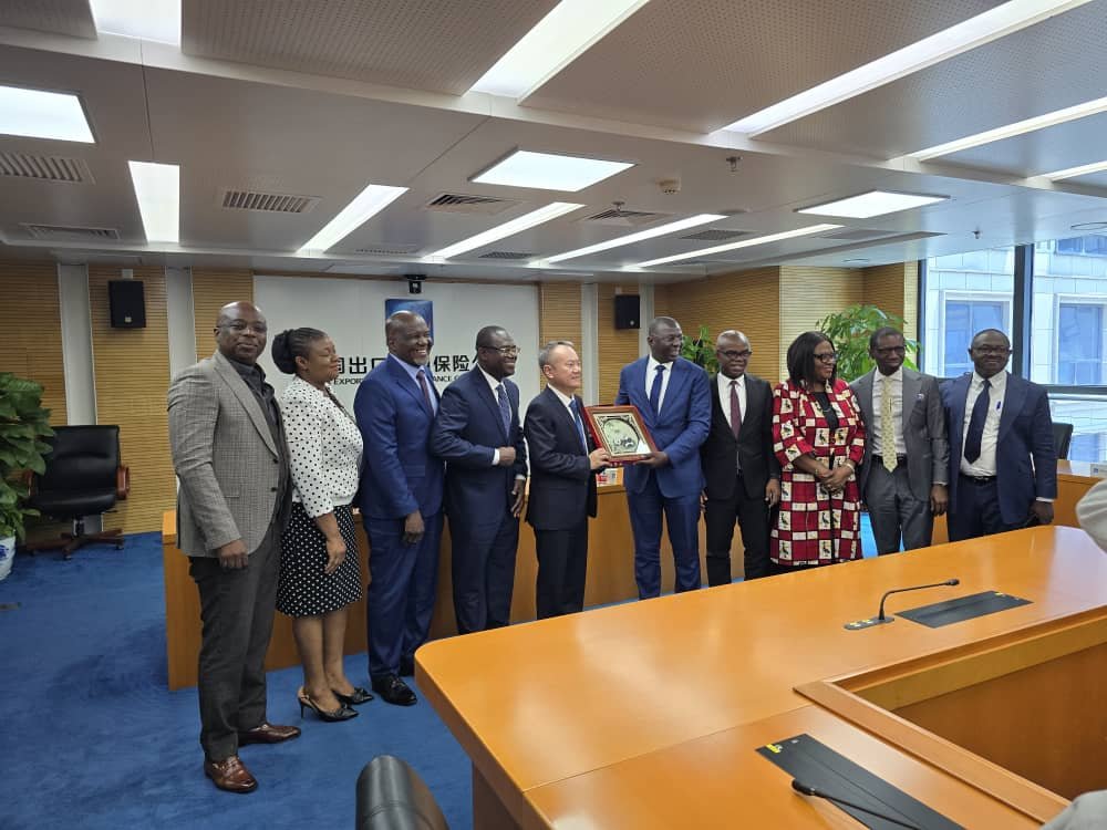 WhatsApp Image 2025-10-13 at 16.54.01